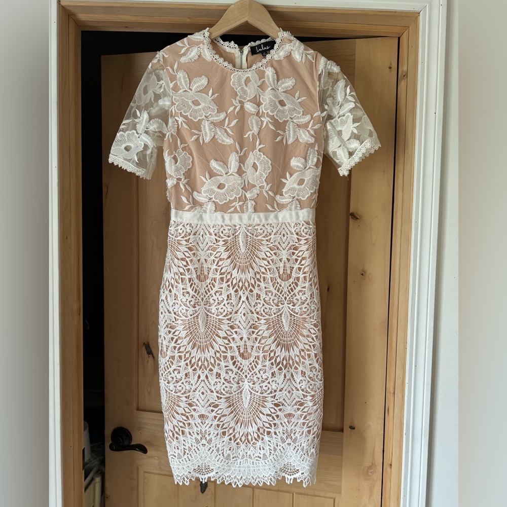 Lulus lace dress